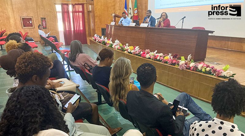 Unipiaget quer atrair estudantes para curso de Ciências Farmacêuticas e suprir défice no mercado