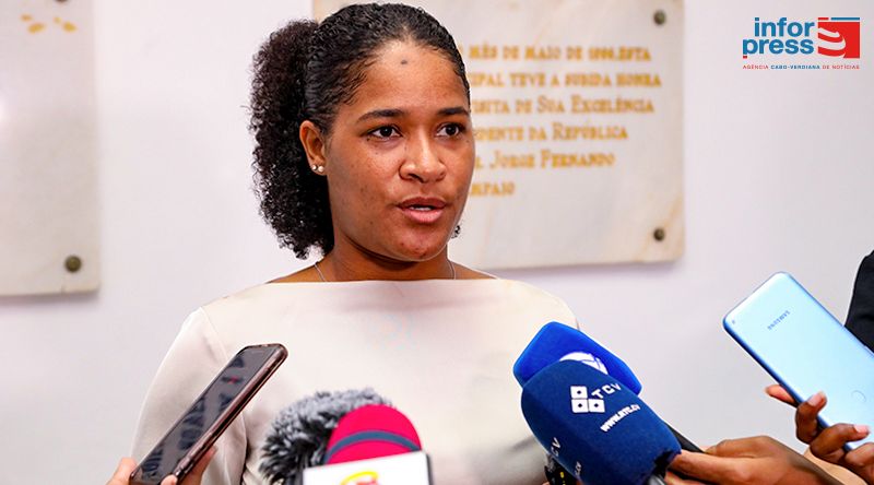 Psicóloga apela ao apoio familiar e suporte emocional para reconstrução pós-diagnóstico de cancro