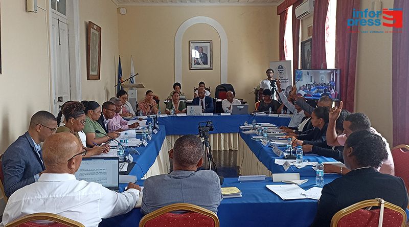 Santo Antão: AM da Ribeira Grande aprova relatório de actividades da câmara de 2024