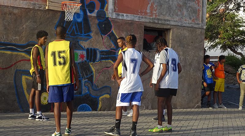 Porto Novo: Associação portuguesa apostada na recuperação de jovens através do desporto    
