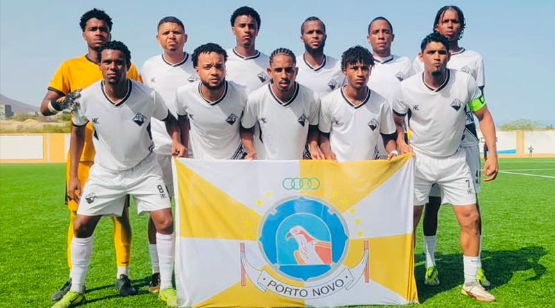 Futebol/Campeonato Nacional: Académica do Porto Novo trabalha "com foco na final" - treinador