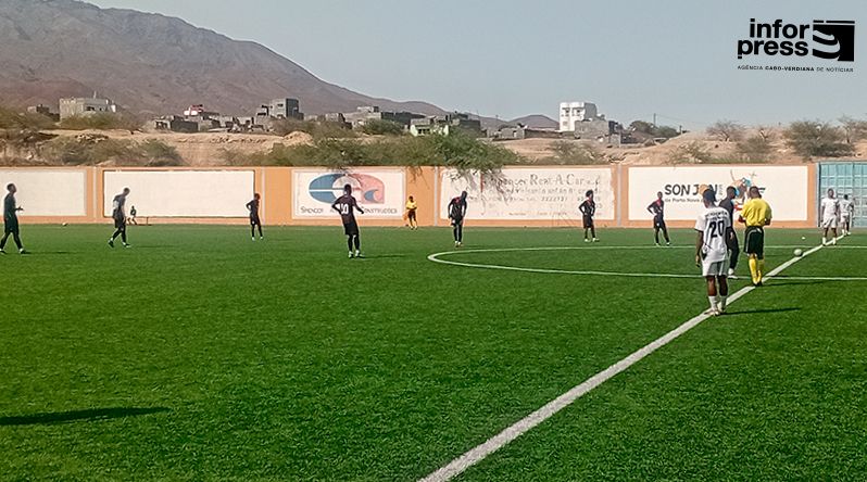 Futebol/Campeonato CV: Académica do Porto Novo empata com Africa Show (1-1) e passa às meias-finais