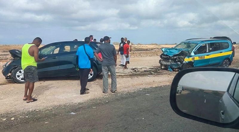 Sal: Acidente na estrada que liga Espargos-Santa Maria deixa oito feridos 
