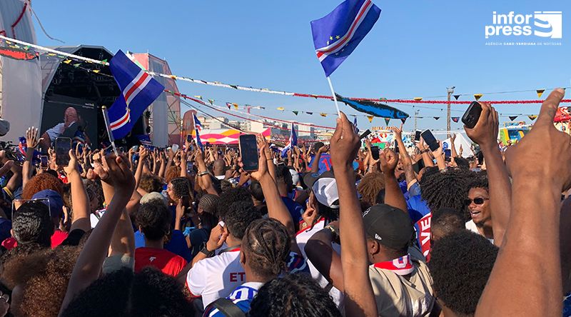 Portugal: Embaixada de Cabo Verde volta a instalar ecrã gigante em Lisboa para apoiar Tubarões Azuis no Mundial