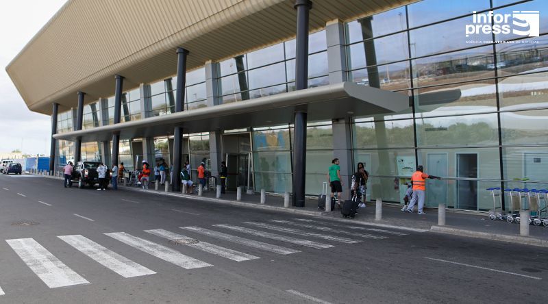 Mpox: Aeroporto e porto da Praia reforçados com vigilância sanitária contra doenças infeciosas - delegado 