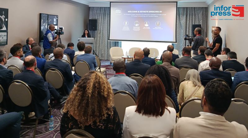 Sal acolhe encontro para debater telecomunicações e reforçar país como plataforma de conectividade mundial