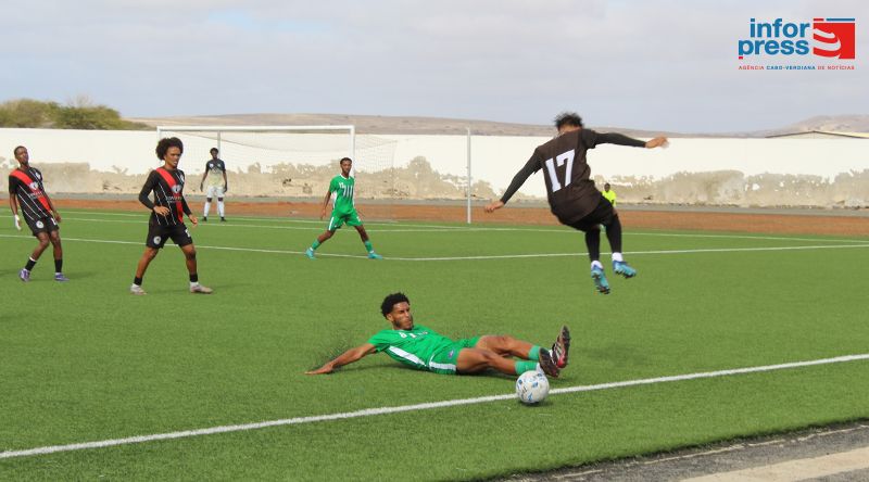 Boa Vista: África Show e Cutelinho empatam em estreia histórica marcada por domínio e resistência