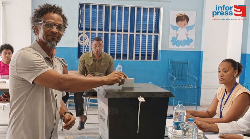 Legislativas2026/Sal: Aldirley Gomes vota com “sentimento do dever cumprido” e apela ao voto para combater abstenção