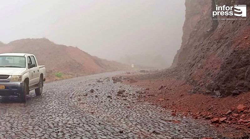 Porto Novo/Chuvas: Condutores dizem que estrada de Alto Mira coloca em risco a vida das pessoas