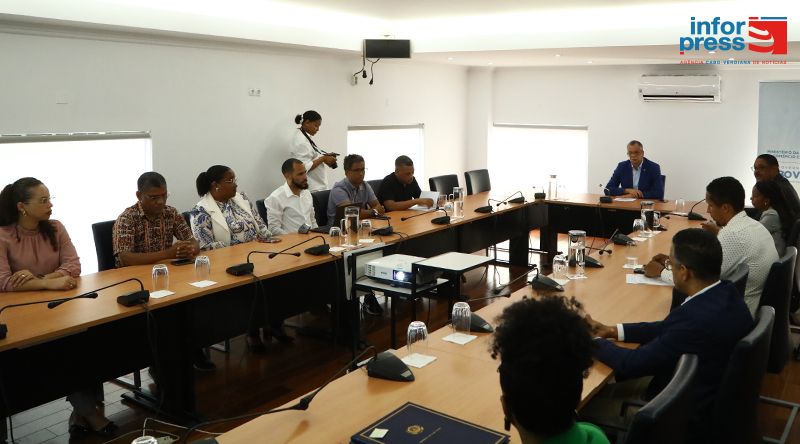 Programa de Acesso a Energia vai beneficiar 20 localidades no Fogo, Santo Antão e Santiago - Governo