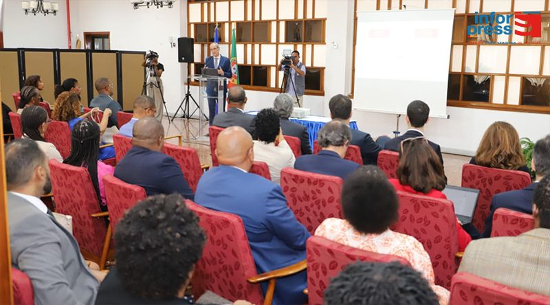 Instituto Internacional da Língua Portuguesa lança programas de apoio