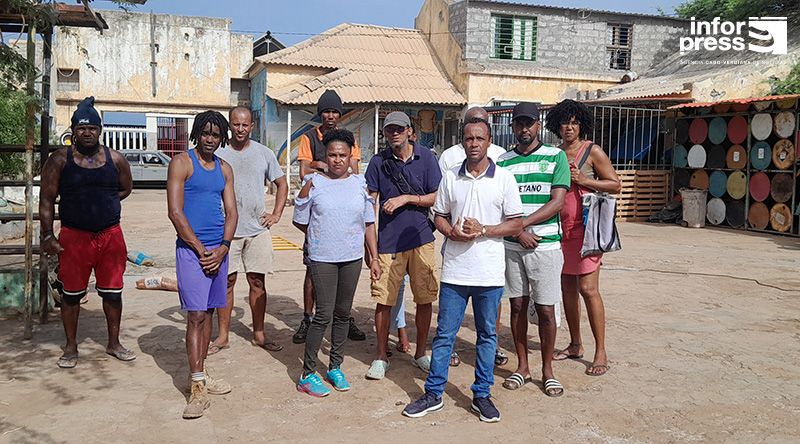 São Vicente: Artesãos do Quintal das Artes que sofreram perdas com a tempestade Erin reclamam apoio do Governo (c/áudio)
