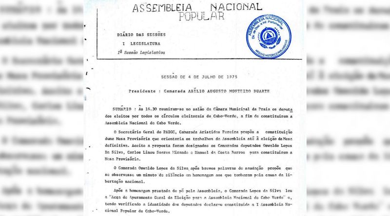 Independência/50 Anos: Primeira Assembleia Nacional constituída por 56 deputados - Isaura Gomes a única mulher 