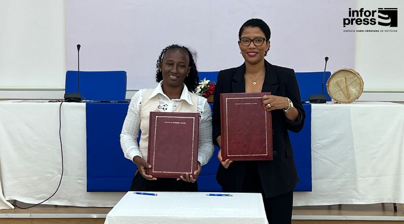 Governo assina contratos de financiamento com 12 grupos de tabanca no valor global de 2.400 contos