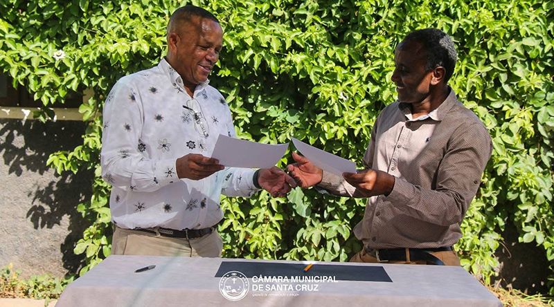 Santa Cruz: Edilidade transfere gestão da unidade de produção de gelo para associação dos pescadores