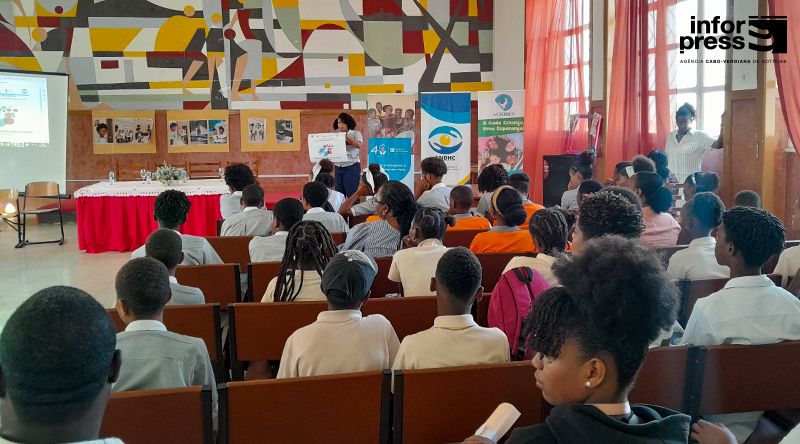 Acrides apresenta plano de acção das crianças embaixadoras dos direitos humanos e da criança 