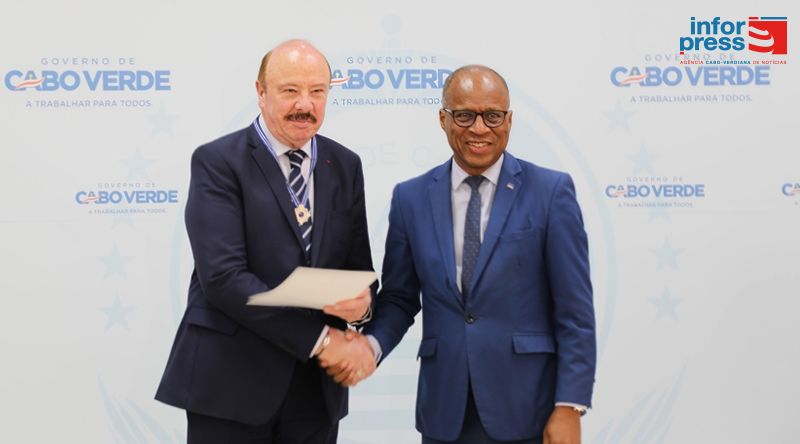 PM destaca contributo do presidente da Câmara de Amiens na integração da diáspora cabo-verdiana