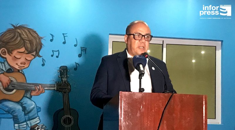 Fogo: Ministro da Cultura reafirma compromisso de apoio contínuo à Escola de Música Bokarrom