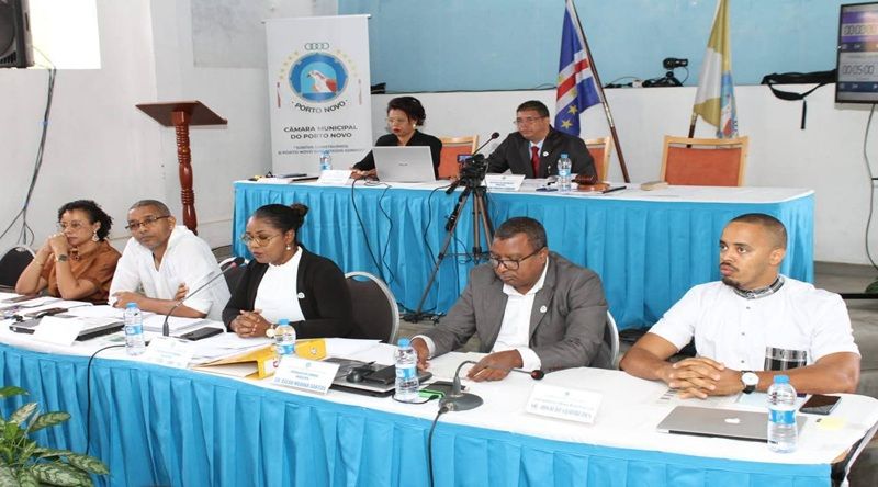 Porto Novo: Autarquia diz que o pedido do aval ao Governo foi devidamente instruído