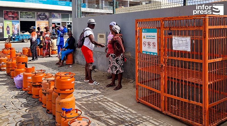Boa Vista: População denuncia "caos" e "falta de comunicação" na distribuição de gás apesar de reposição das empresas