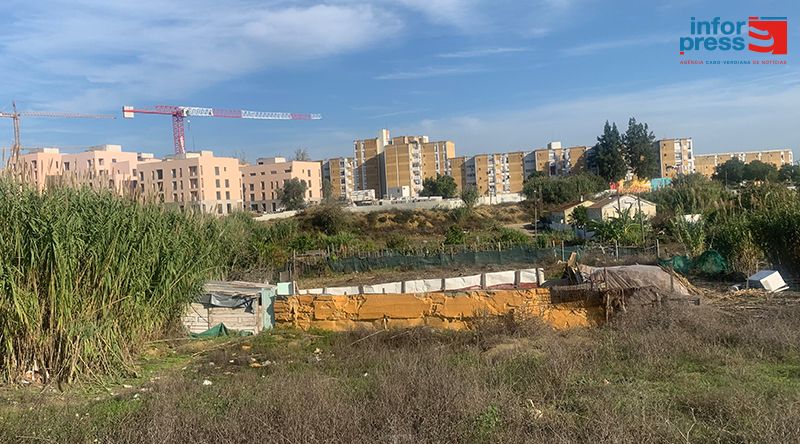 Portugal: Imigrantes cabo-verdianos dos bairros da Penajóia e Raposo em Almada vivem sob o medo da demolição