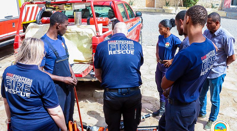 Boa Vista: Bombeiros municipais capacitados em técnicas de desencarceramento pelos Bombeiros Sem Fronteiras da Holanda