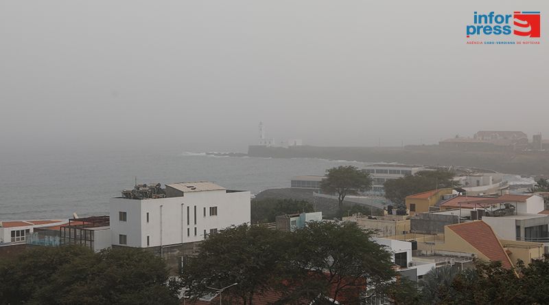 Poeiras vindas da África Ocidental vão afetar Cabo Verde a partir de terça-feira com “ar insalubre" - INMG