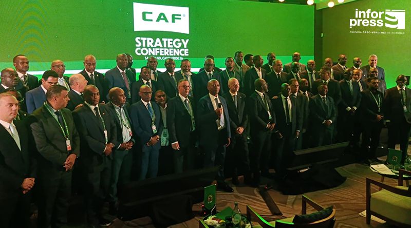 CAF anuncia apoio unânime e incondicional das 54 associações a Infantino para liderança da FIFA
