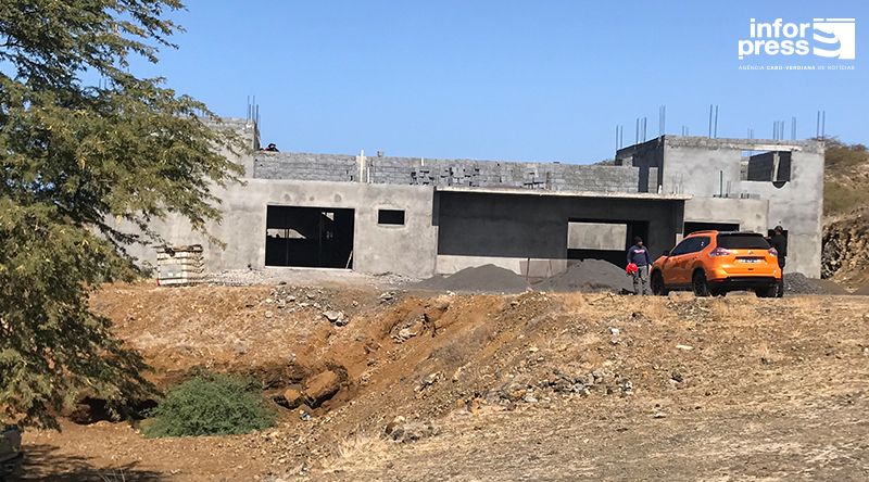 Fogo: Casa de acolhimento de peregrinos e cobertura do espaço das celebrações em curso na Capela de Nossa Senhora do Socorro