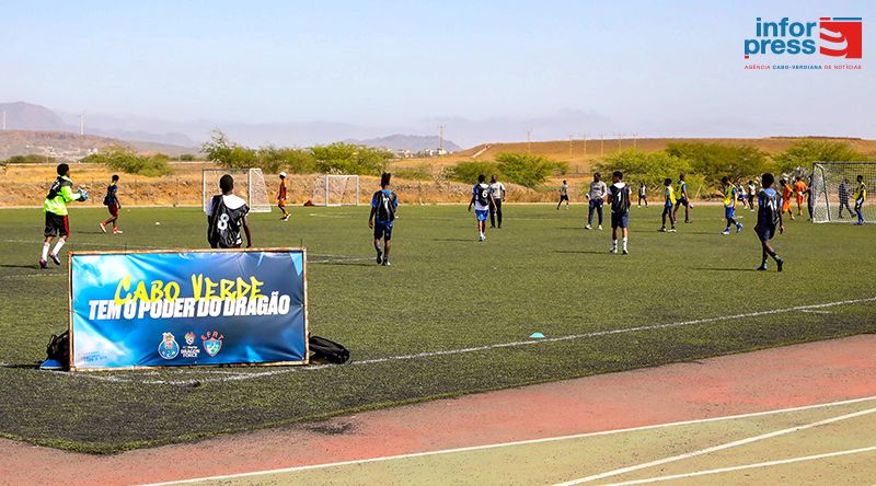 Futebol: Coordenador da Dragon Force defende nova metodologia de treino e aposta em valores humanos para jovens atletas