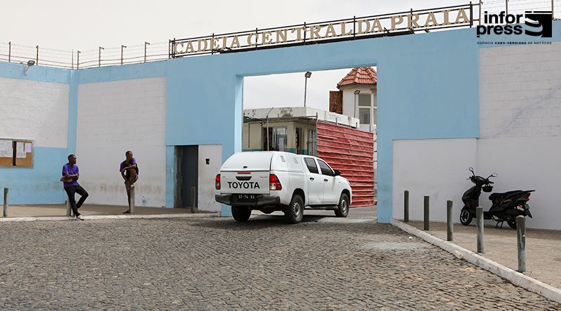 Praia: Mulher de 66 anos em prisão preventiva por suspeita de tráfico de droga de alto risco