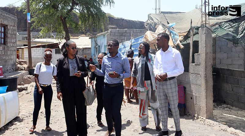 Santa Catarina: Autarquia continua com intervenções para apoiar as vítimas do acidente em Chã de Tanque