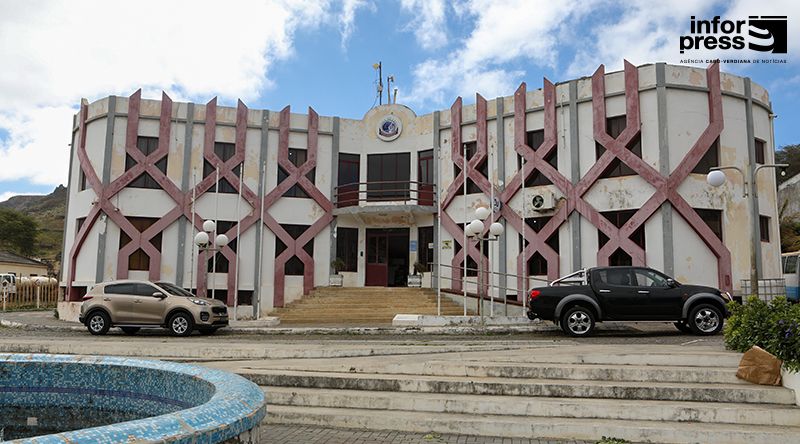 São Domingos: Paços do Concelho vai ser reabilitado e autarquia prepara transferência de serviços