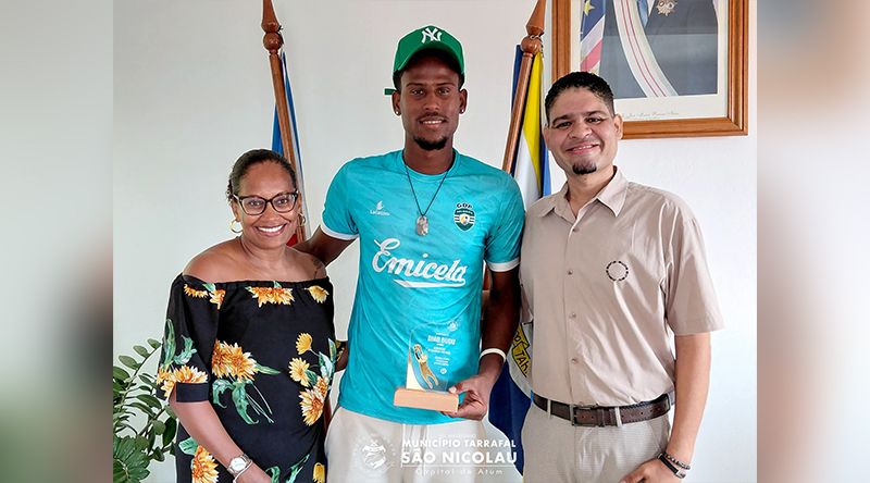 São Nicolau: Câmara do Tarrafal homenageia guarda-redes “Djão Dudu” pelo percurso e mérito desportivo