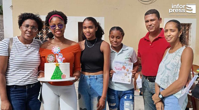 Ribeira Grande: Campanha solidária de Natal da ESSD rende 425 quilos de alimentos para doar aos mais vulneráveis 