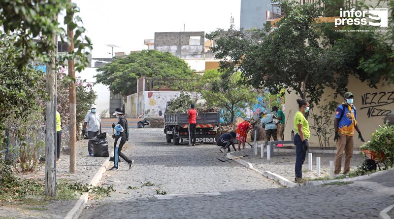 Igreja Adventista promove campanha de limpeza na Praia em parceria com Câmara Municipal (c/áudio)