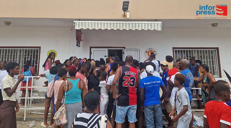 Boa Vista: Direção escolar justifica “caos” na venda dos uniformes com atraso na logística de transporte