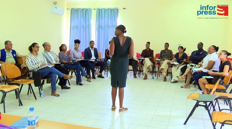 Ilha do Sal: Profissionais da rede de atendimento a casos de VBG recebem formação para reforçar intervenção humanizada