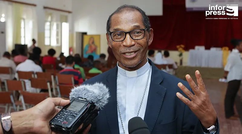 Dom Arlindo Furtado exorta a humanidade a celebrar o Natal o ano inteiro 