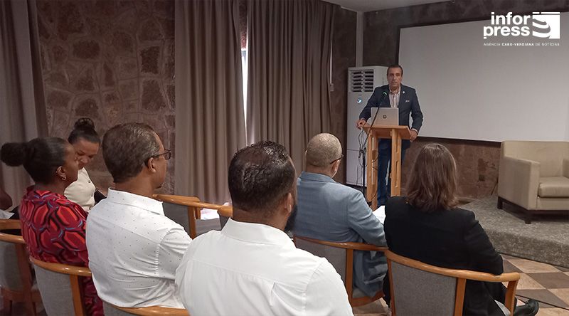 Empresas e entidades reunidos na Praia para debaterem estratégias para edificação de um ecossistema de sustentabilidade