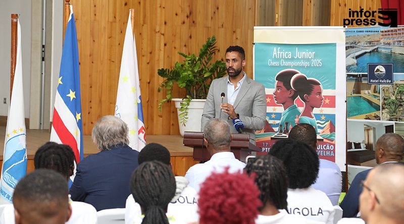 Carlos Monteiro preside abertura do Campeonato Africano de Xadrez Júnior em Cabo Verde