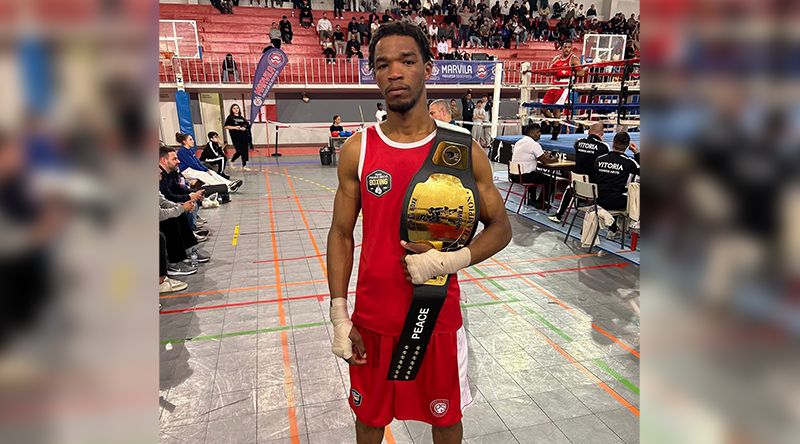 Carlos Silva revalida título de campeão no Open Boxe Marvila na categoria 71 quilos