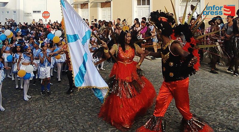 Carnaval/Ponta do Sol: Grupo Império da Vila leva alegria, cor e emoção às ruas