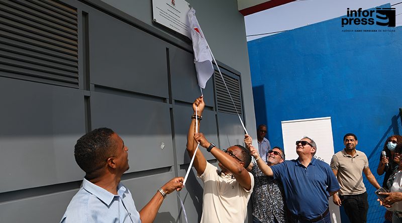 Festividades/São Filipe: Beltches ganha primeira casa de produção de gelo para apoiar comunidade piscatória