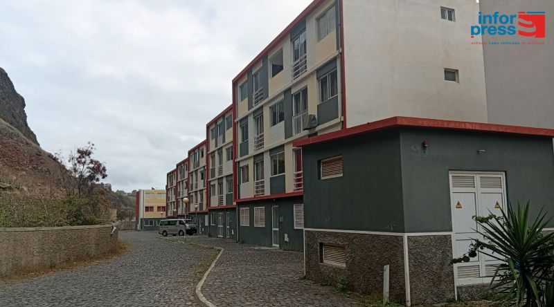 Ribeira Grande: Moradores do complexo Casa para Todos denunciam problema de esgoto e pedem resolução
