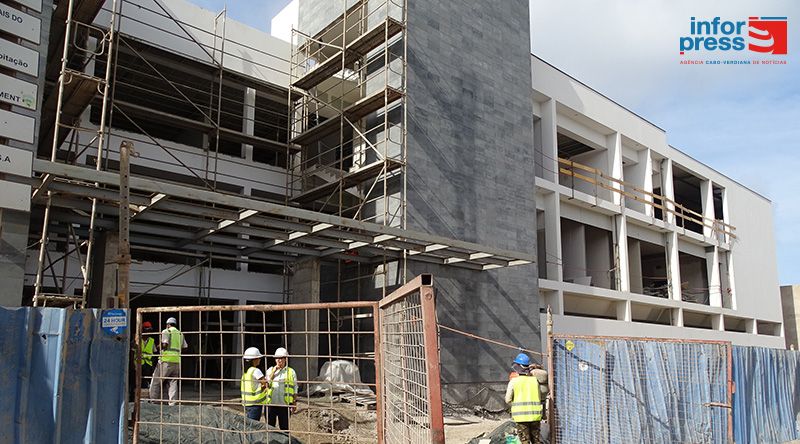 São Vicente: Primeiro-ministro projecta inauguração do Centro Ambulatorial do HBS para Dezembro