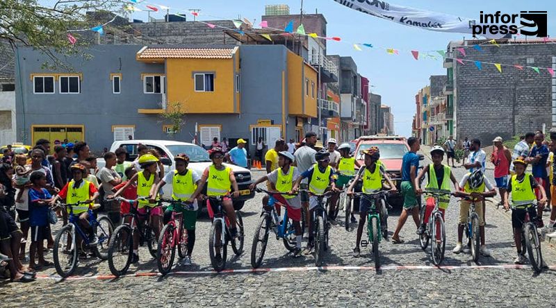Porto Novo/Ciclismo: Quarta edição da corrida de ciclismo das crianças contou com cerca de 50 participantes