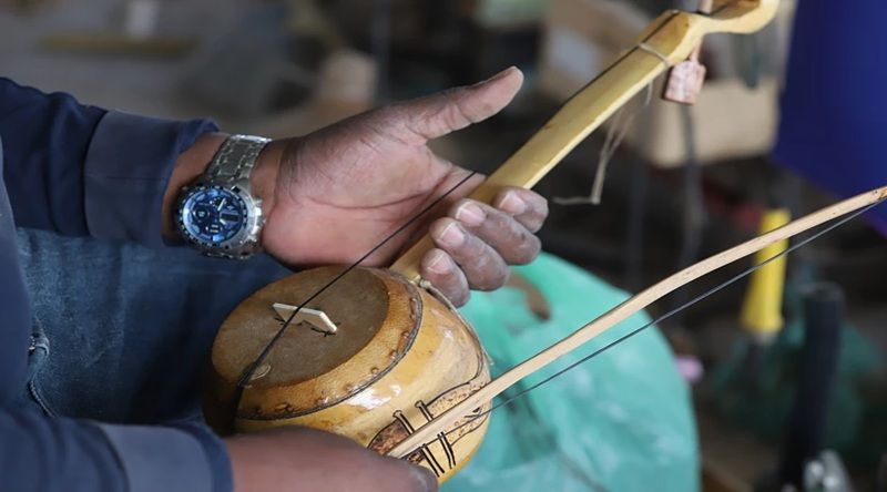 REPORTAGEM: Projecto procura músicos que salvem instrumento cabo-verdiano da extinção