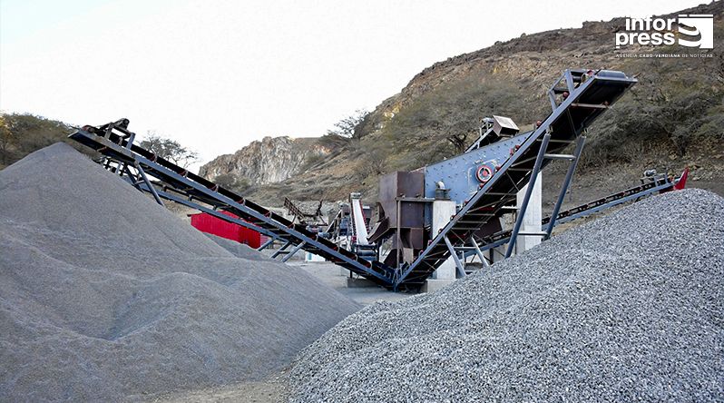 Escassez de cimento paralisa central de britagem na ilha Brava (c/áudio)