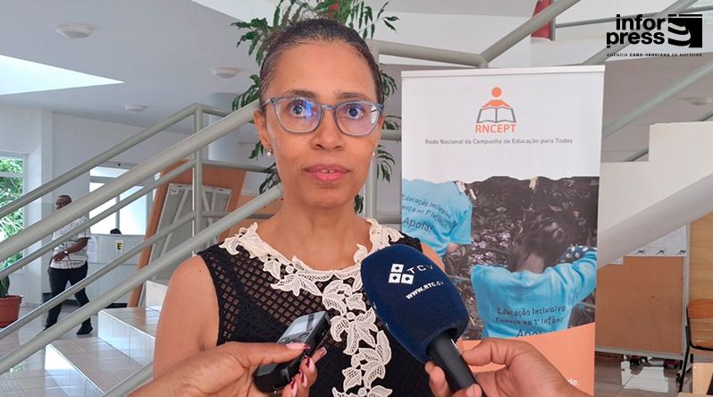 Especialista alerta para “problema grave” de dependência digital entre jovens em Cabo Verde